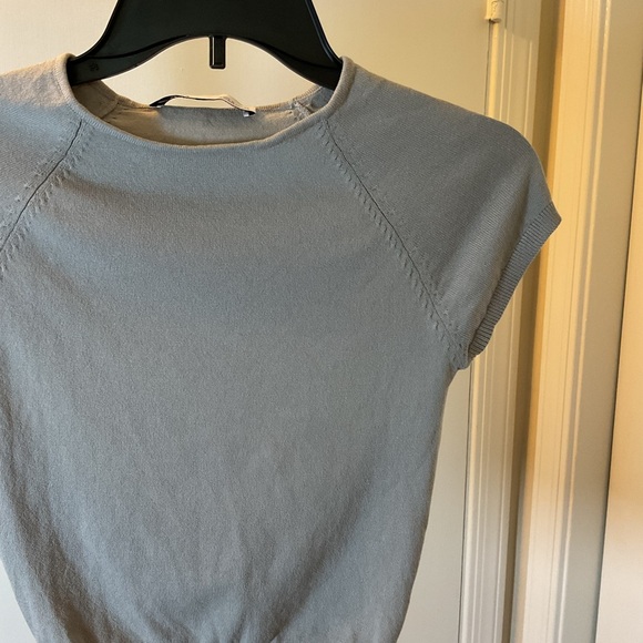 9. ZaraGray Women's Crop Top with Back Cut Out and Short Sleeves Size Small - Picture 5 of 8